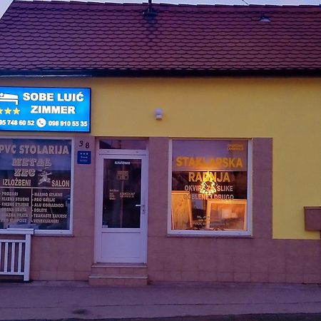 Apartmán Soba Luic Zupanja Exteriér fotografie