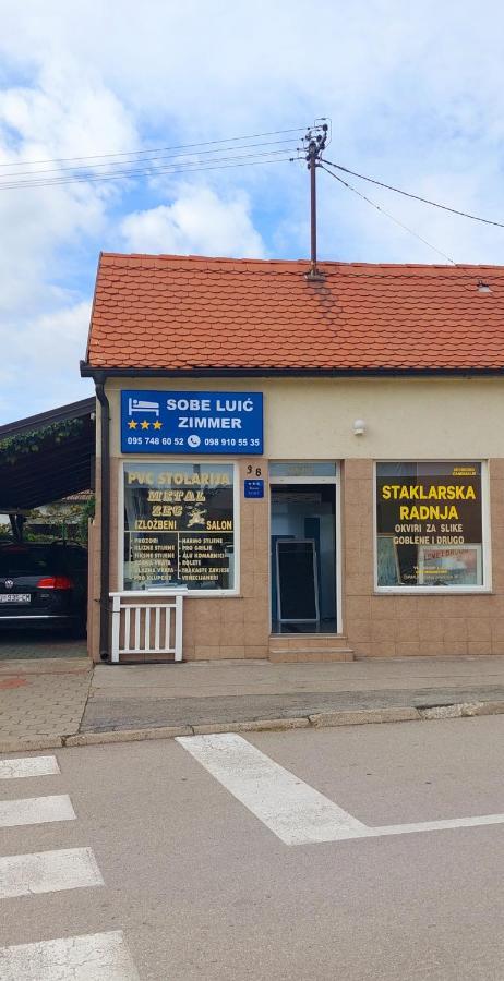 Apartmán Soba Luic Zupanja Exteriér fotografie